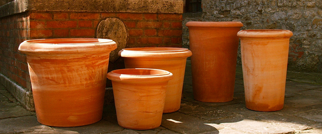 ::TERRACOTTA terracotta pots